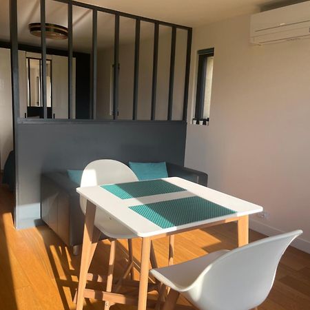 Appartement 2 Chateau La Rose Des Vents Puisseguin Eksteriør billede